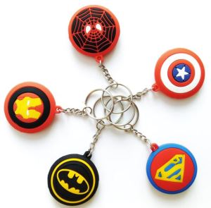 Porte-clés souple en PVC Avengers, porte-clés en caoutchouc 2d
