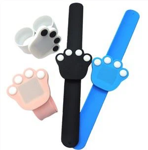 Nouveau dessin animé LED Silicone Slap Watch Montres de jouet numérique pour enfants